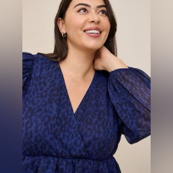 Torrid 3x Top - Picture 2 of 8